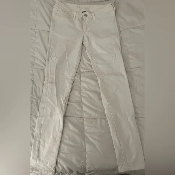 American eagle. Size 6. White jegging - Picture 1 of 3